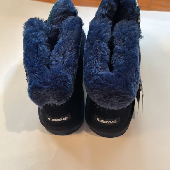 Lamo blue suede boots Size 7 M New never worn - Picture 4 of 8